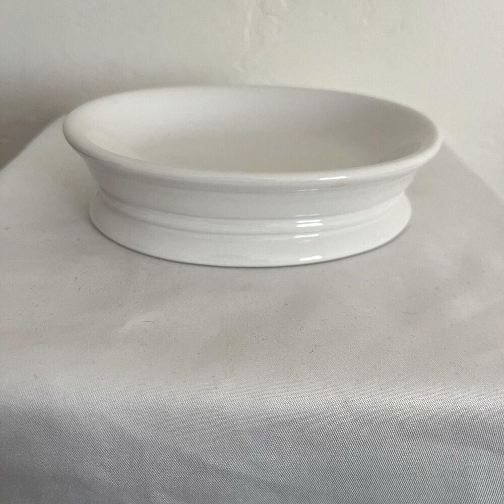 Allure 2003 White Ceramic Soap Dish 4”x 5” Bathroom Decor Glossy Vintage EEUC